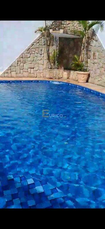 Casa à venda no Jardim Santa Adelaide em Jundiaí/SP: