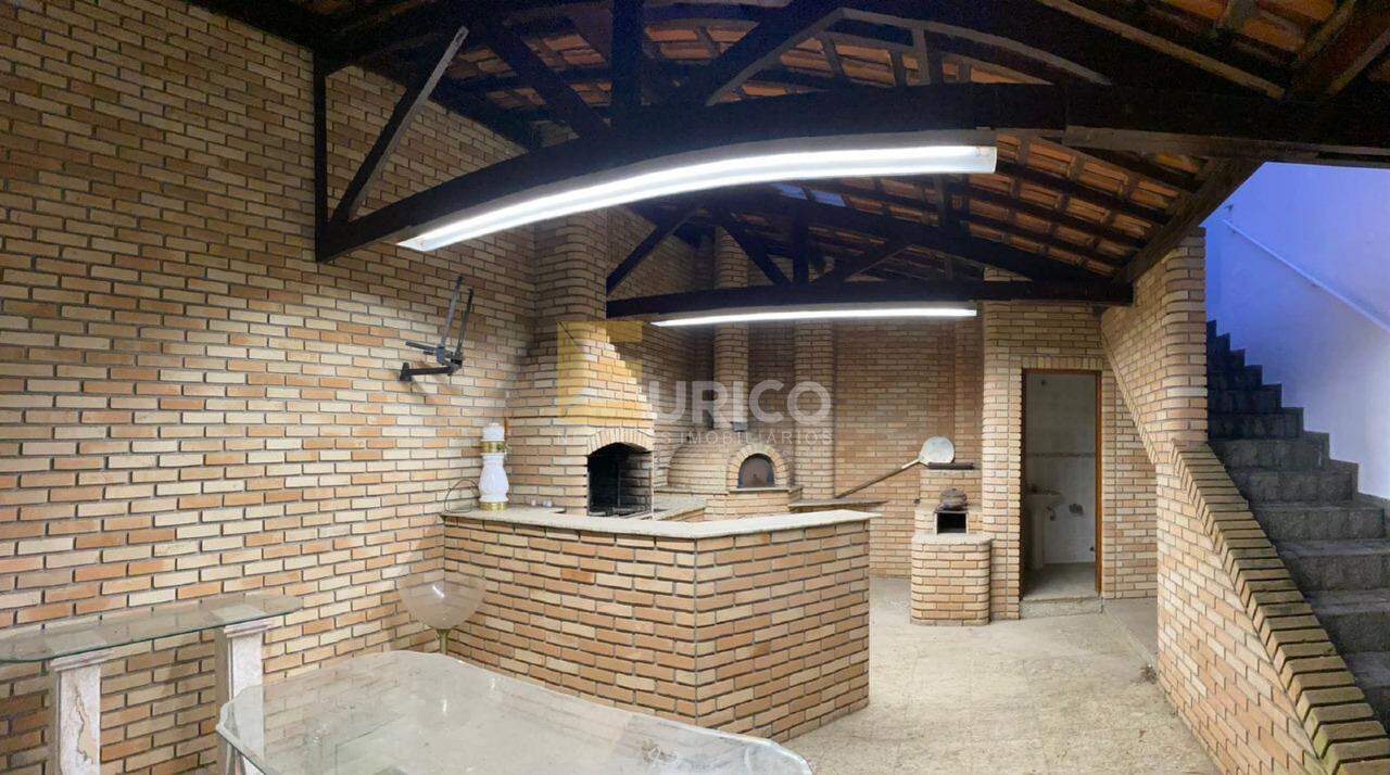 Casa à venda no Jardim Santa Adelaide em Jundiaí/SP: