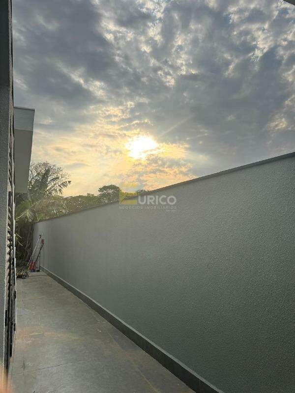 Casa em condomínio à venda no Condomínio Village Sans Souci em Valinhos/SP: