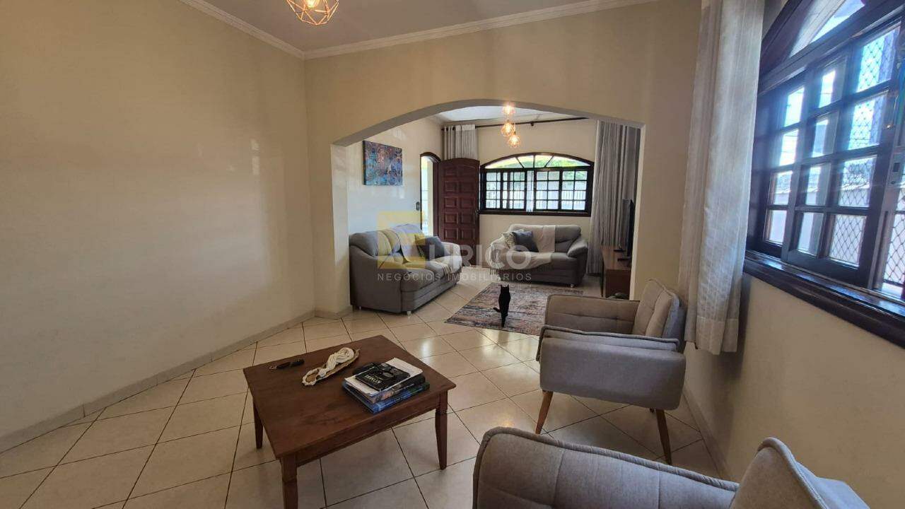 Casa à venda no Capela em Vinhedo/SP: