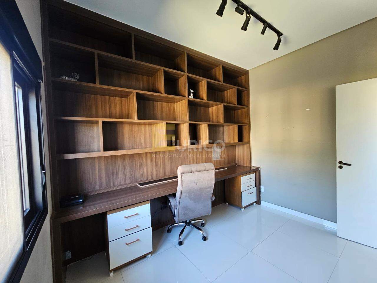 Casa em condomínio para aluguel no Condomínio Vivenda das Quaresmeiras em Valinhos/SP: 
