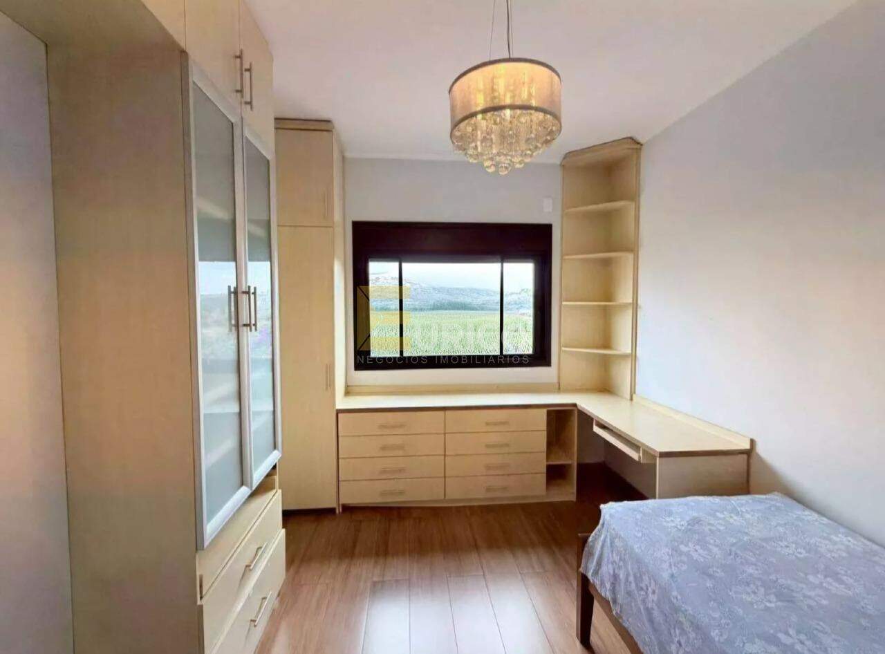 Casa em condomínio para aluguel no Condomínio Vivenda das Quaresmeiras em Valinhos/SP: 
