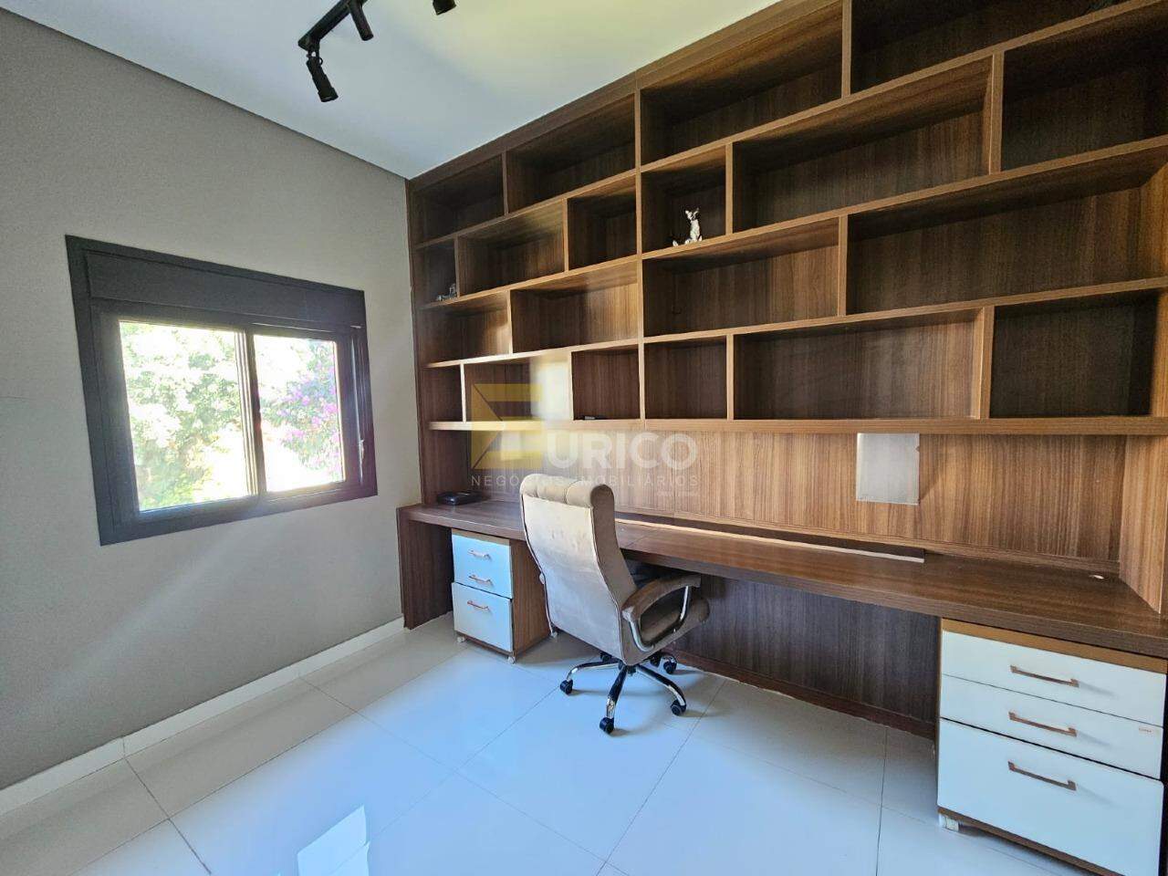 Casa em condomínio para aluguel no Condomínio Vivenda das Quaresmeiras em Valinhos/SP: 