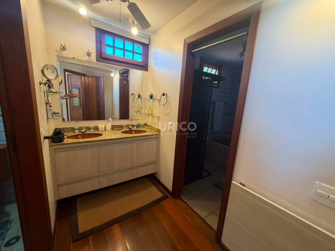 Casa em condomínio à venda no Condomínio Estância Marambaia em Vinhedo/SP: