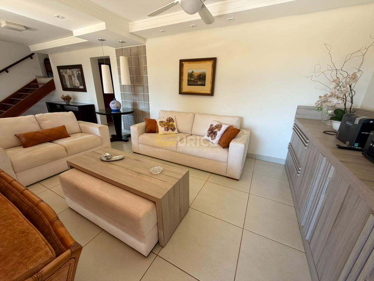 Casa em condomínio à venda no Condomínio Estância Marambaia em Vinhedo/SP: