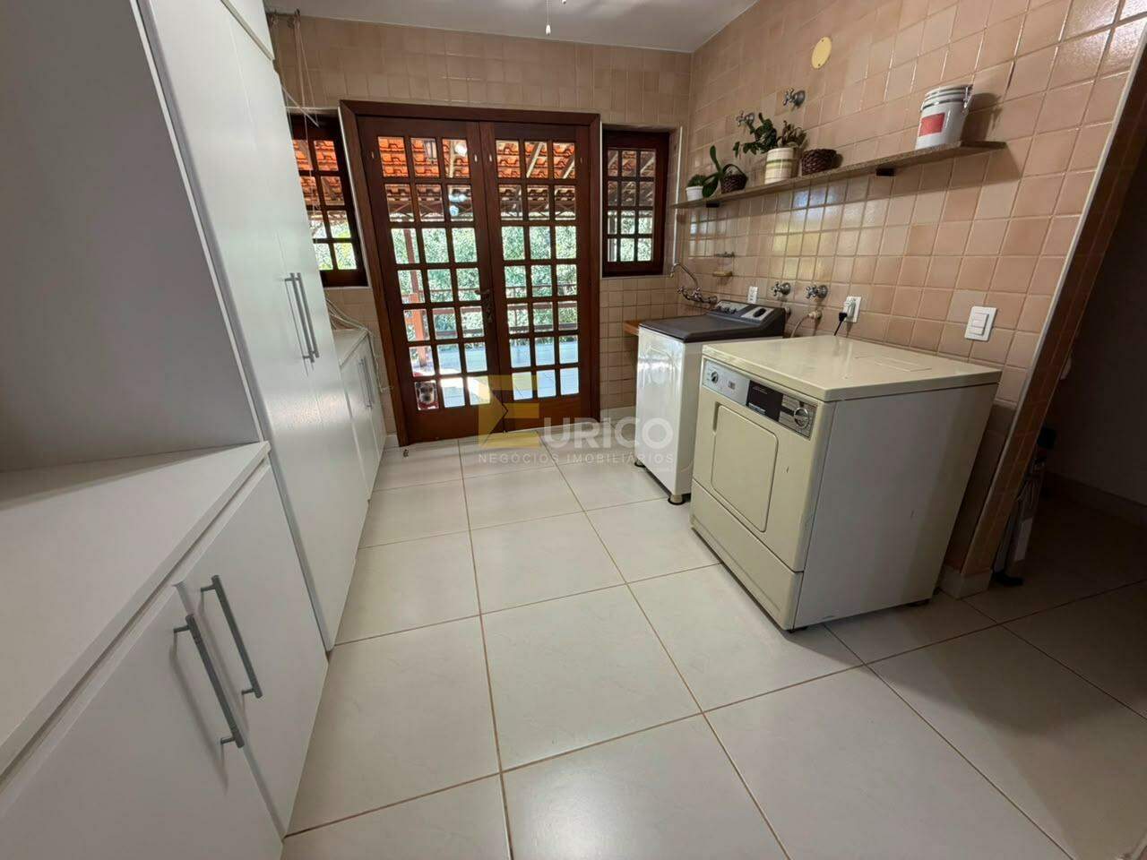 Casa em condomínio à venda no Condomínio Estância Marambaia em Vinhedo/SP: