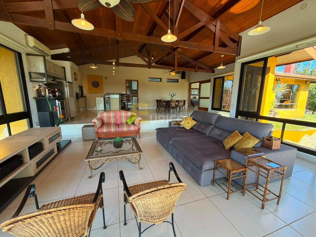 Casa em condomínio à venda no Condomínio Estância Marambaia em Vinhedo/SP:
