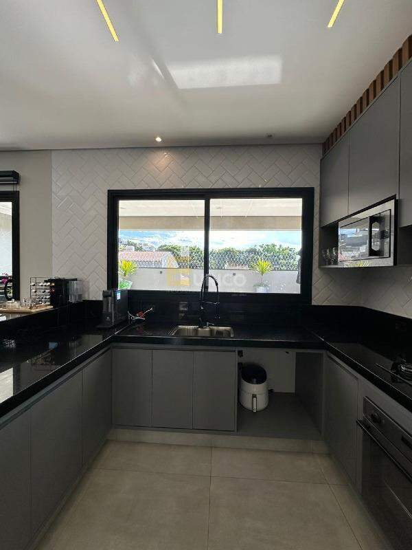 Casa em condomínio à venda no Residencial Vivenda das Pitangueiras em Valinhos/SP: