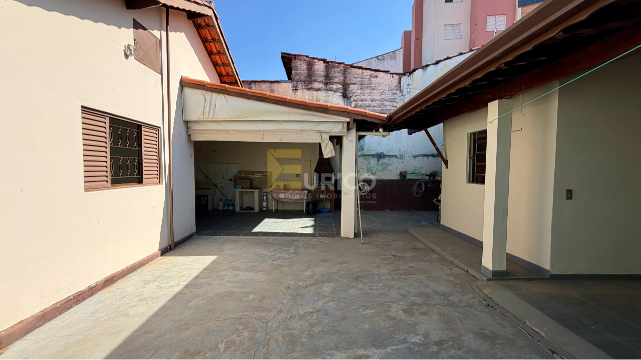 Casa à venda no Centro em Vinhedo/SP: 