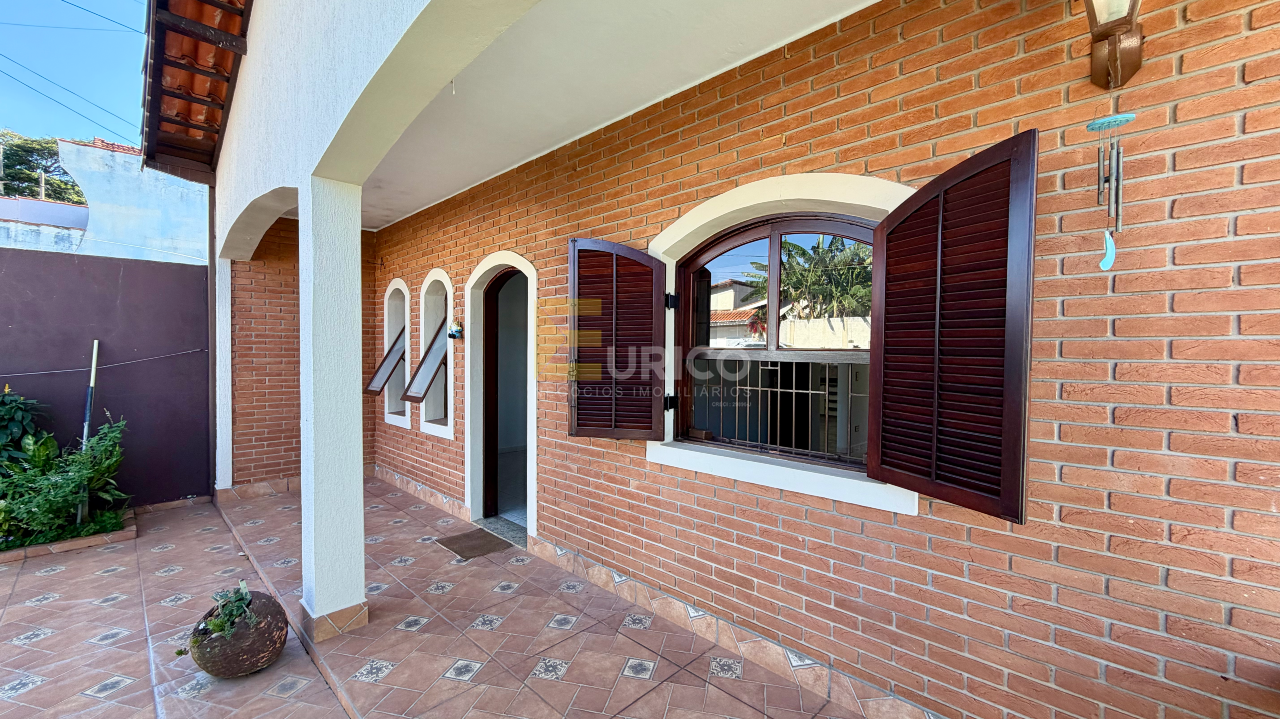 Casa à venda no Centro em Vinhedo/SP: 