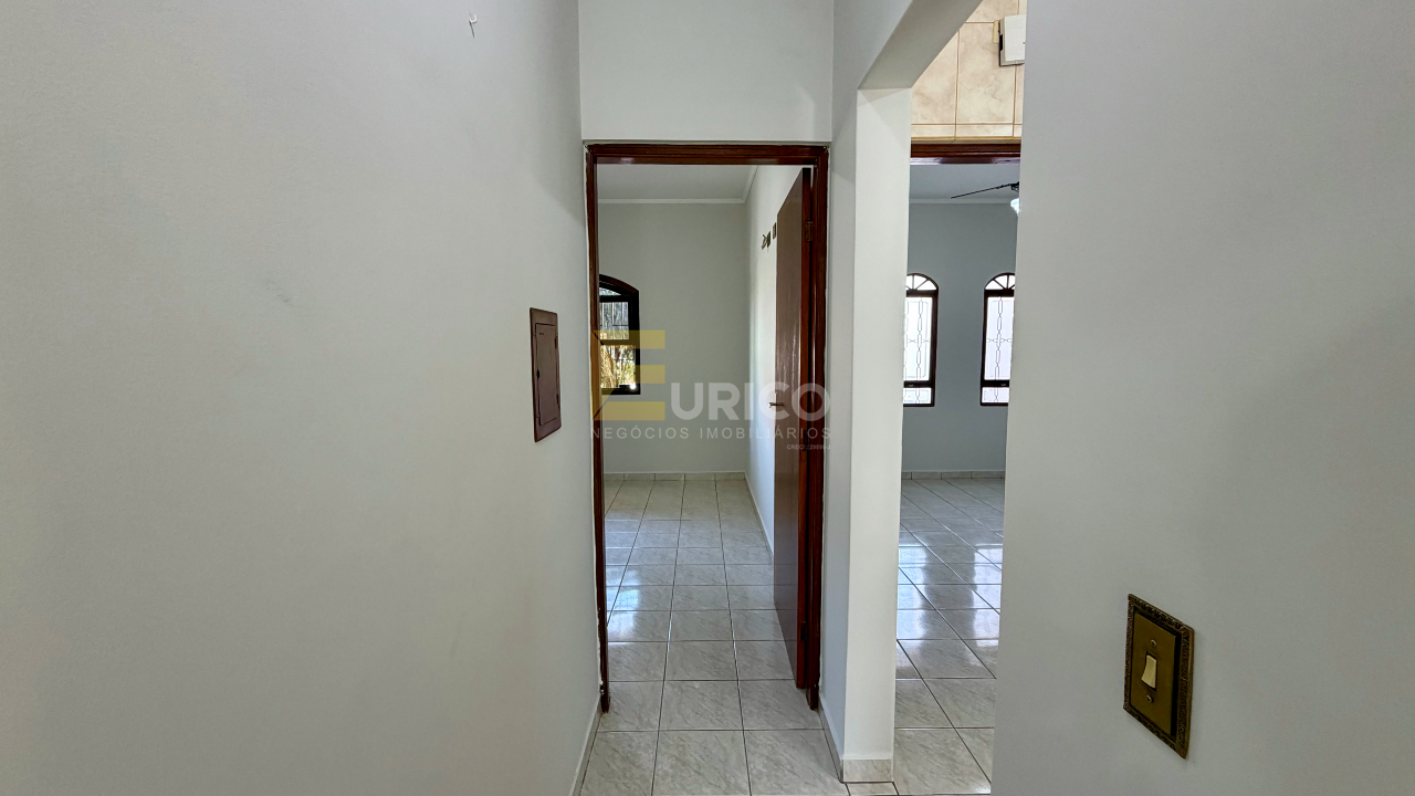 Casa à venda no Centro em Vinhedo/SP: 