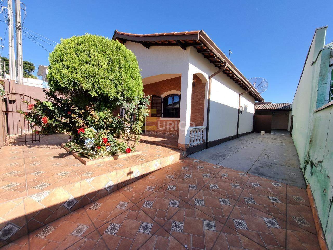 Casa à venda no Centro em Vinhedo/SP: 