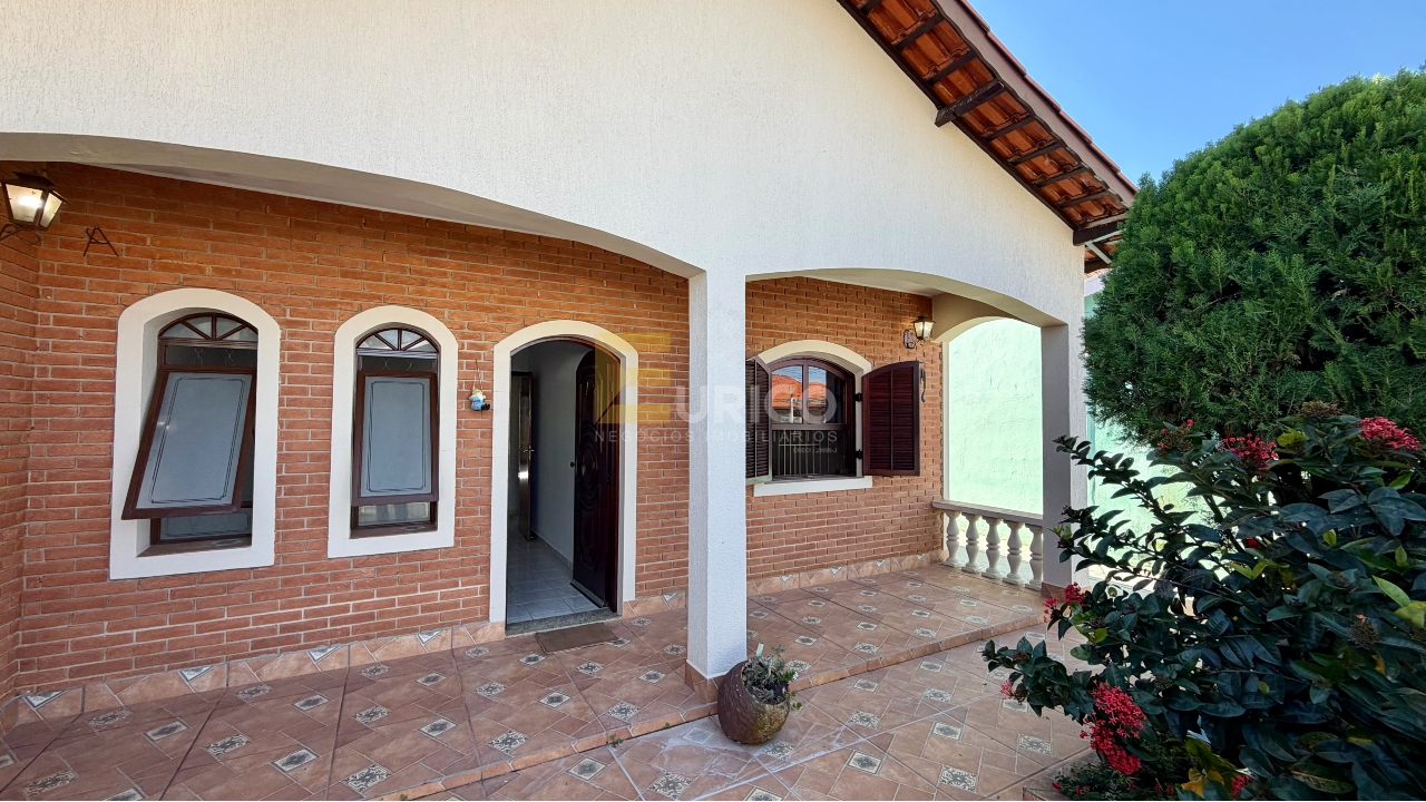 Casa à venda no Centro em Vinhedo/SP: 