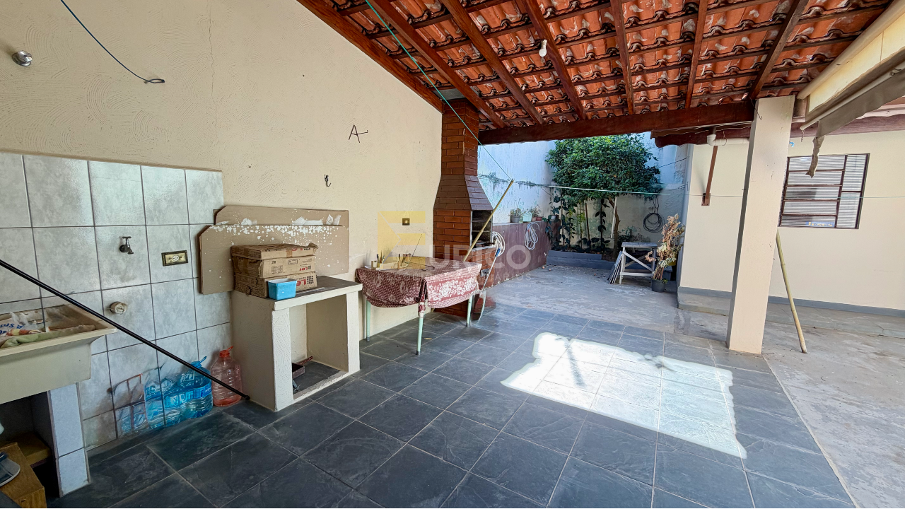 Casa à venda no Centro em Vinhedo/SP: 
