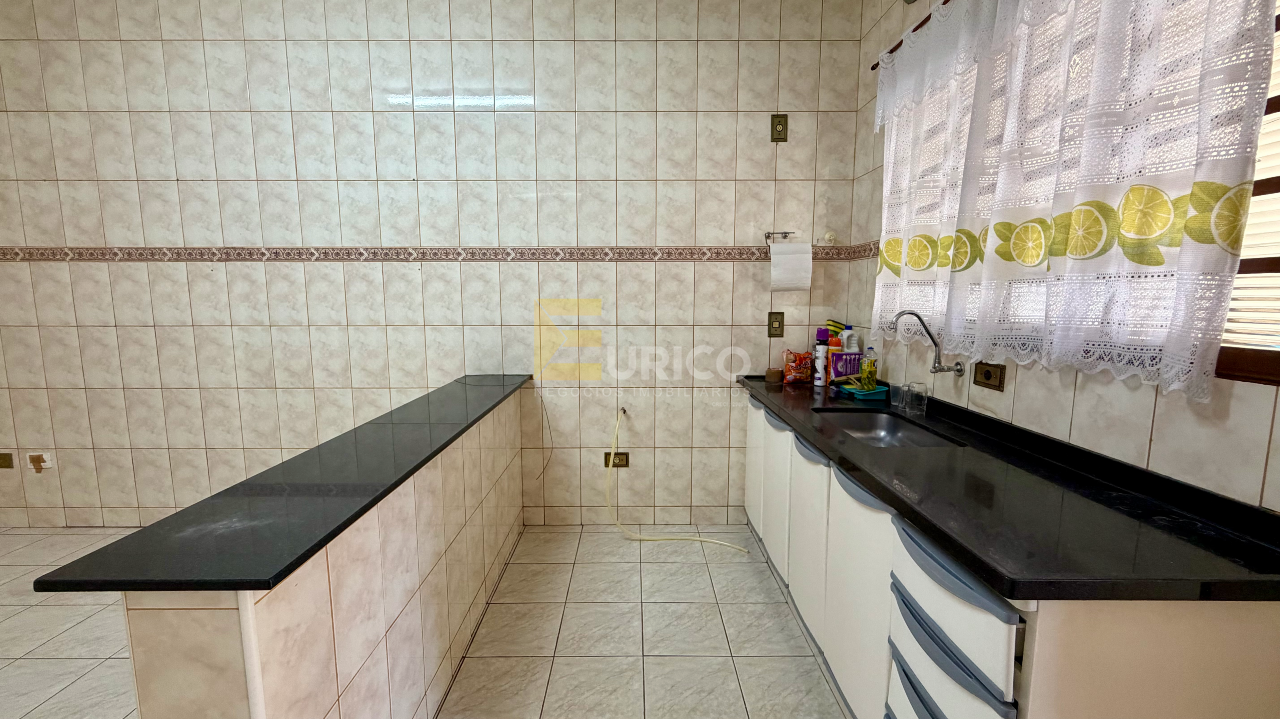 Casa à venda no Centro em Vinhedo/SP: 