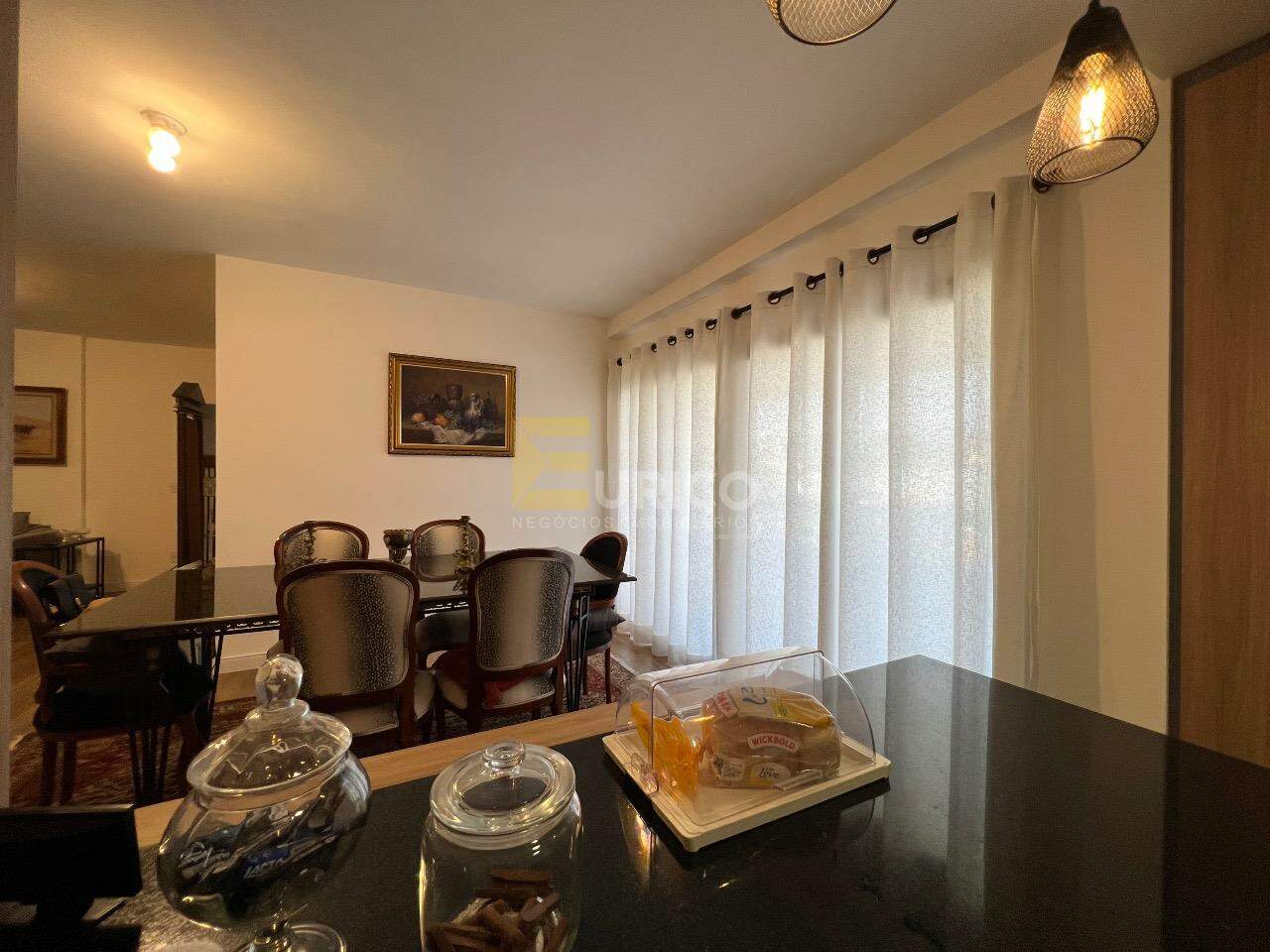 Apartamento à venda no Condomínio Edifício Lux Residence em Valinhos/SP: