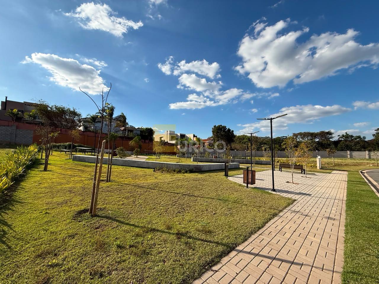 Terreno em Condomínio à venda no Condomínio Alphaville Dom Pedro Zero em Campinas/SP: 