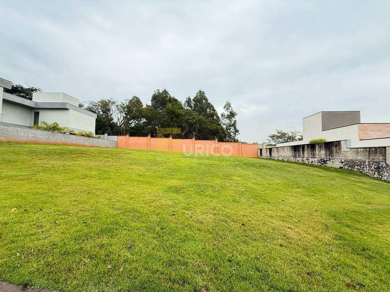Terreno em Condomínio à venda no Condomínio Alphaville Dom Pedro 3 em Campinas/SP: