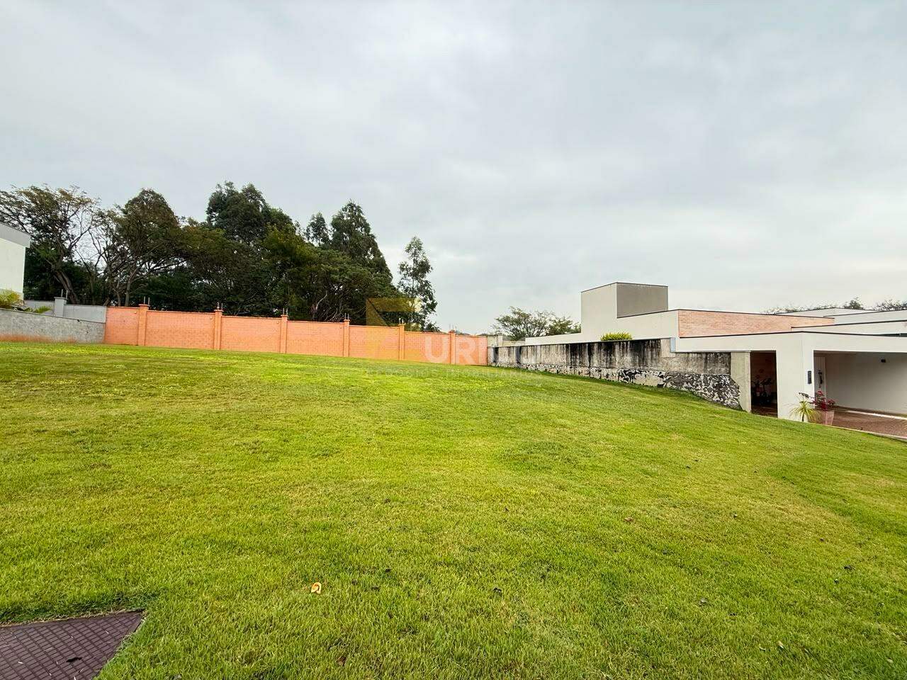 Terreno em Condomínio à venda no Condomínio Alphaville Dom Pedro 3 em Campinas/SP: