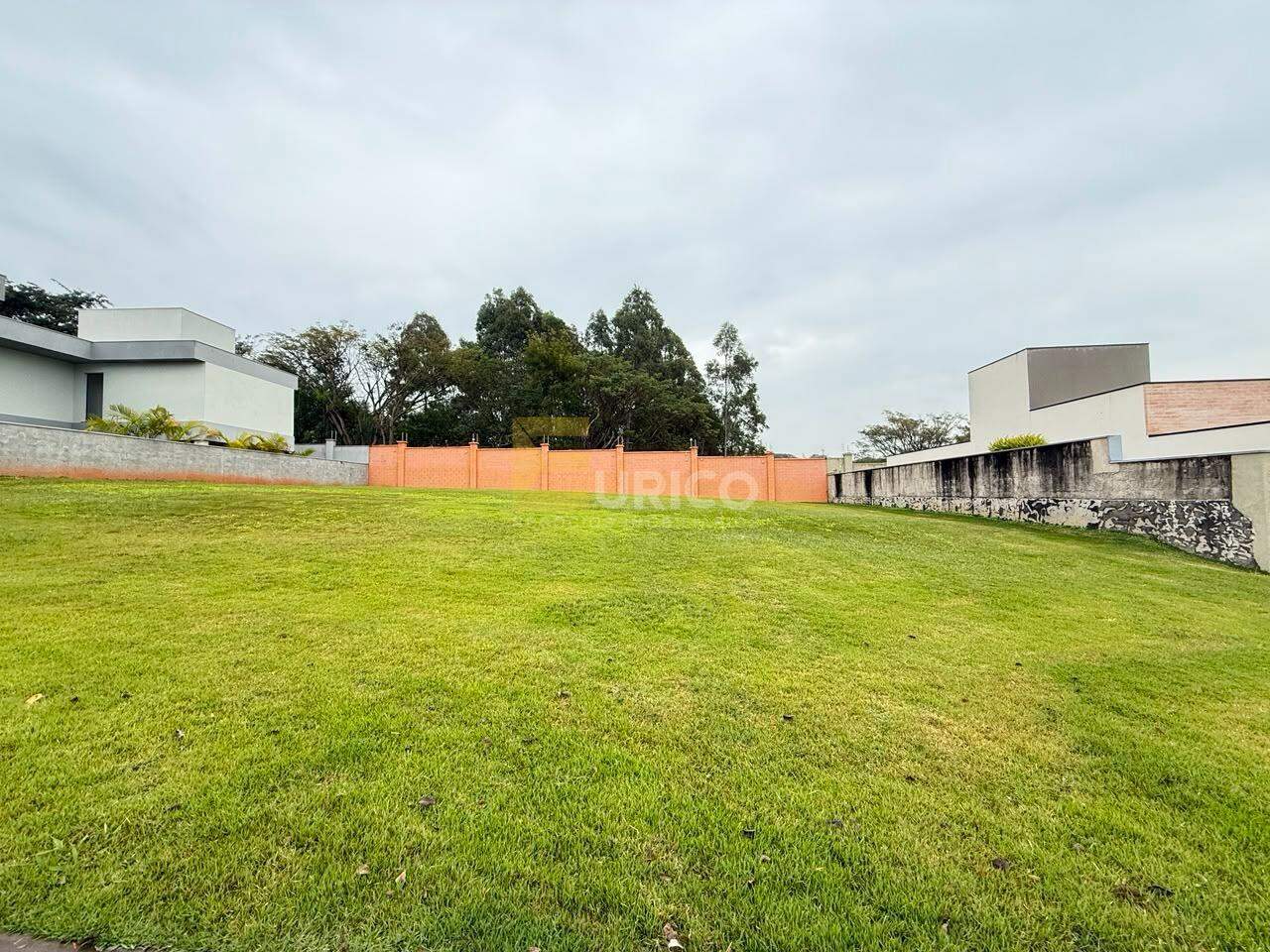 Terreno em Condomínio à venda no Condomínio Alphaville Dom Pedro 3 em Campinas/SP: