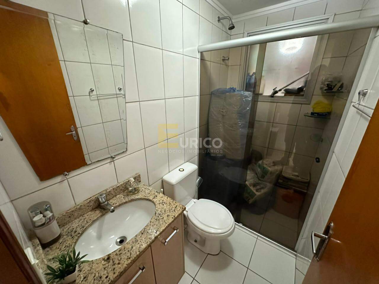 Apartamento à venda no Capela em Vinhedo/SP: banheiro suíte