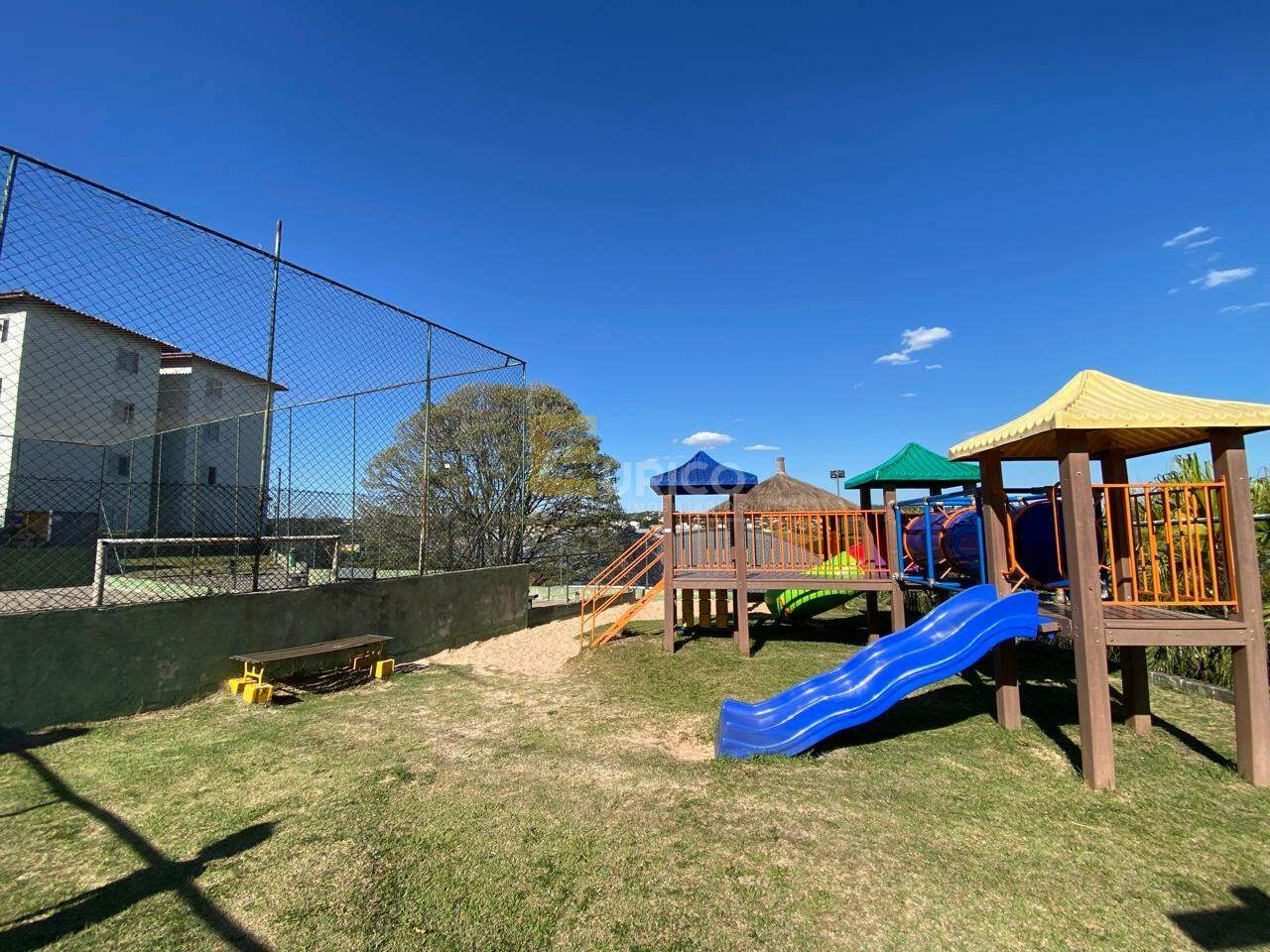 Apartamento à venda no Capela em Vinhedo/SP: playground
