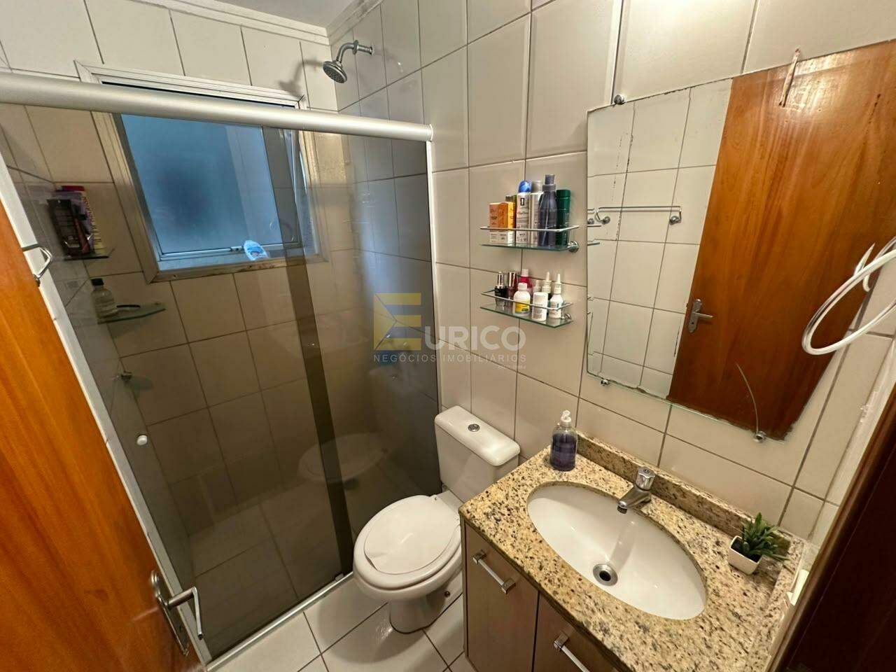 Apartamento à venda no Capela em Vinhedo/SP: banheiro social