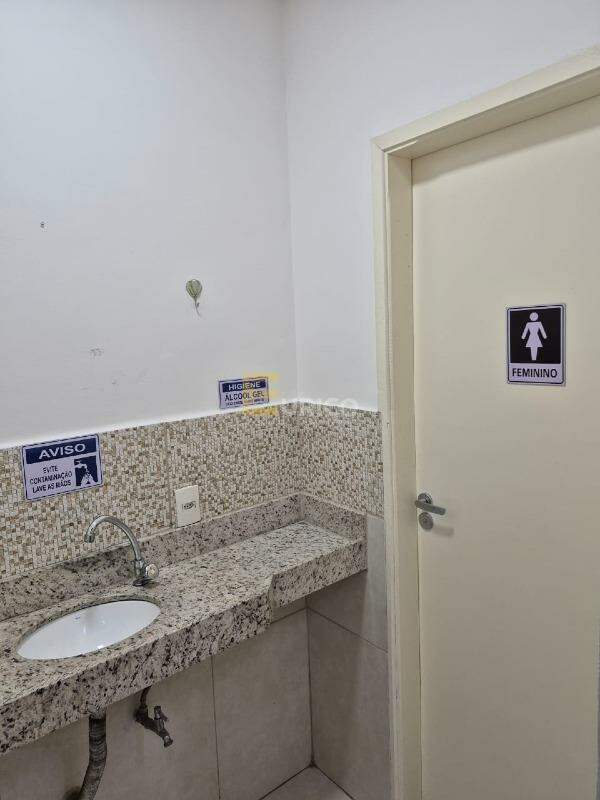 Sala para aluguel no RESIDENCIAL SANTA MARIA em Valinhos/SP: 