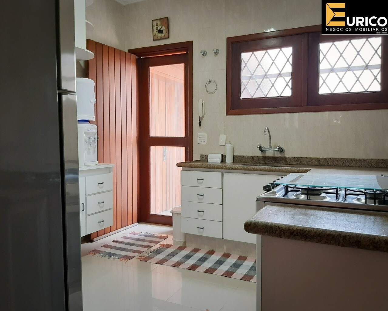 Casa para aluguel no Jardim Itália em Vinhedo/SP: Cozinha