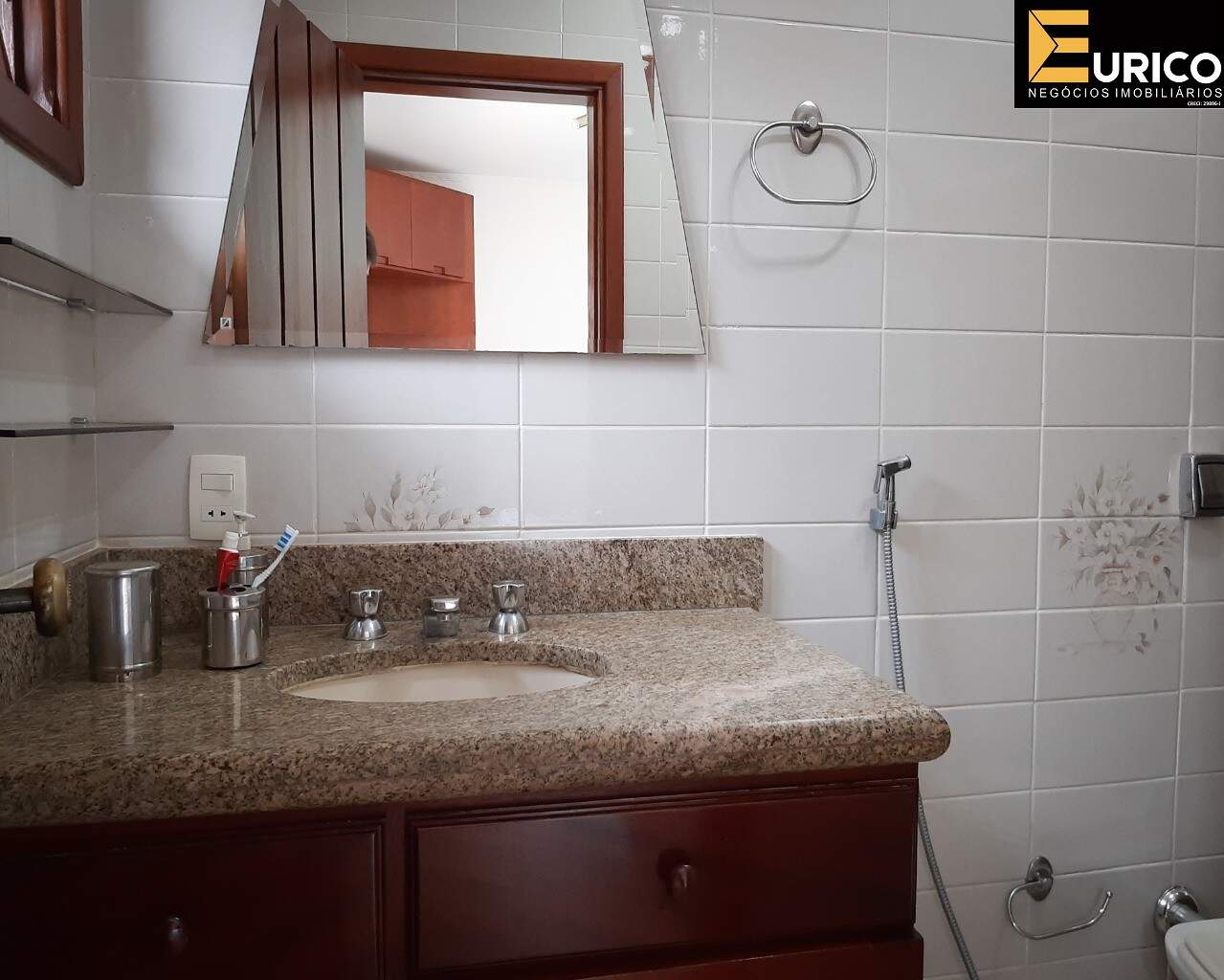Casa para aluguel no Jardim Itália em Vinhedo/SP: Banheiro