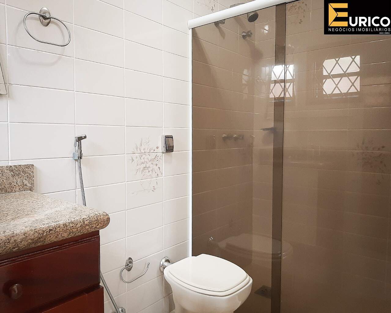 Casa para aluguel no Jardim Itália em Vinhedo/SP: Banheiro