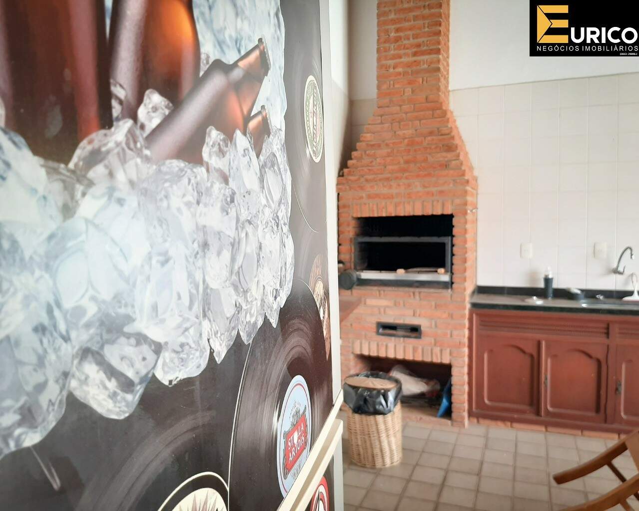 Casa para aluguel no Jardim Itália em Vinhedo/SP: Churrasqueira