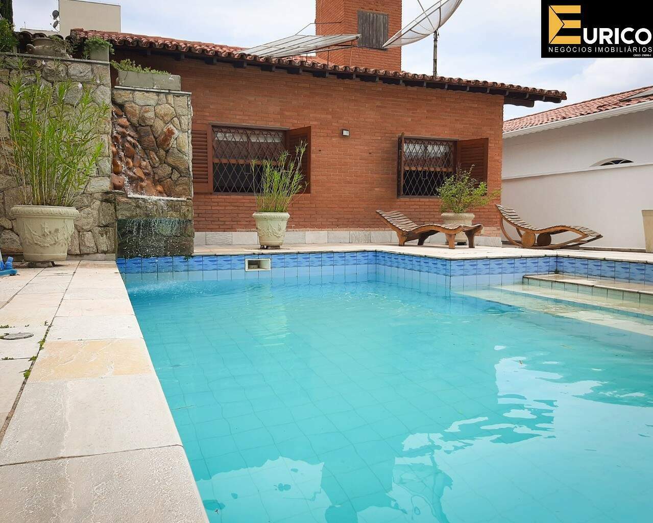 Casa para aluguel no Jardim Itália em Vinhedo/SP: Piscina