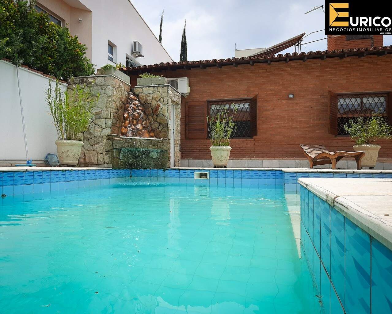 Casa para aluguel no Jardim Itália em Vinhedo/SP: Piscina