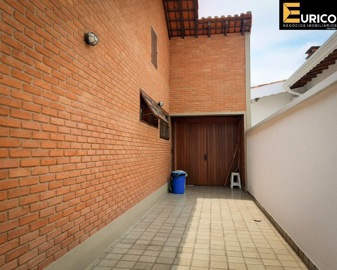 Casa para aluguel no Jardim Itália em Vinhedo/SP: Área externa