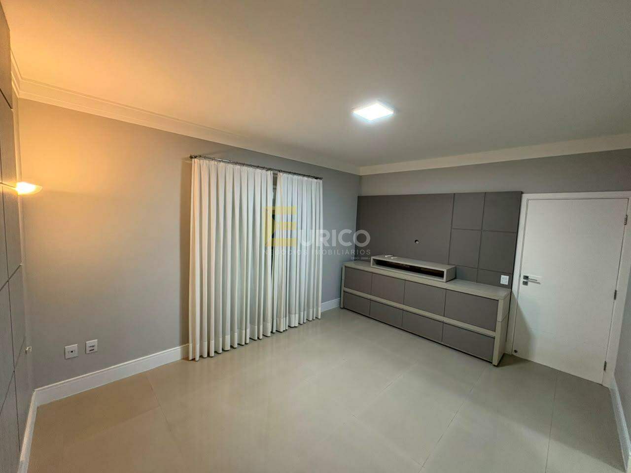 Casa em condomínio para aluguel no Cachoeira em Vinhedo/SP: SUÍTE PRINCIPAL