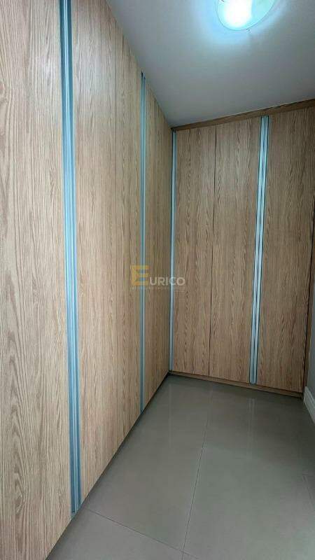 Casa em condomínio para aluguel no Cachoeira em Vinhedo/SP: CLOSET 2ª SUÍTE
