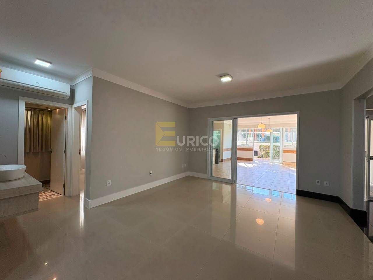 Casa em condomínio para aluguel no Cachoeira em Vinhedo/SP: SALA DE JANTAR