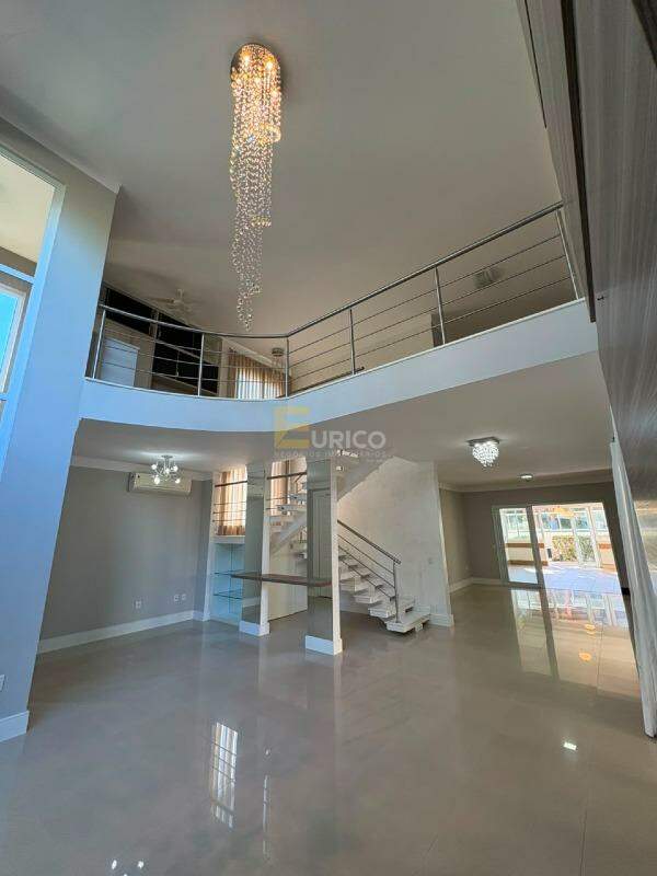 Casa em condomínio para aluguel no Cachoeira em Vinhedo/SP: SALA DE ESTAR