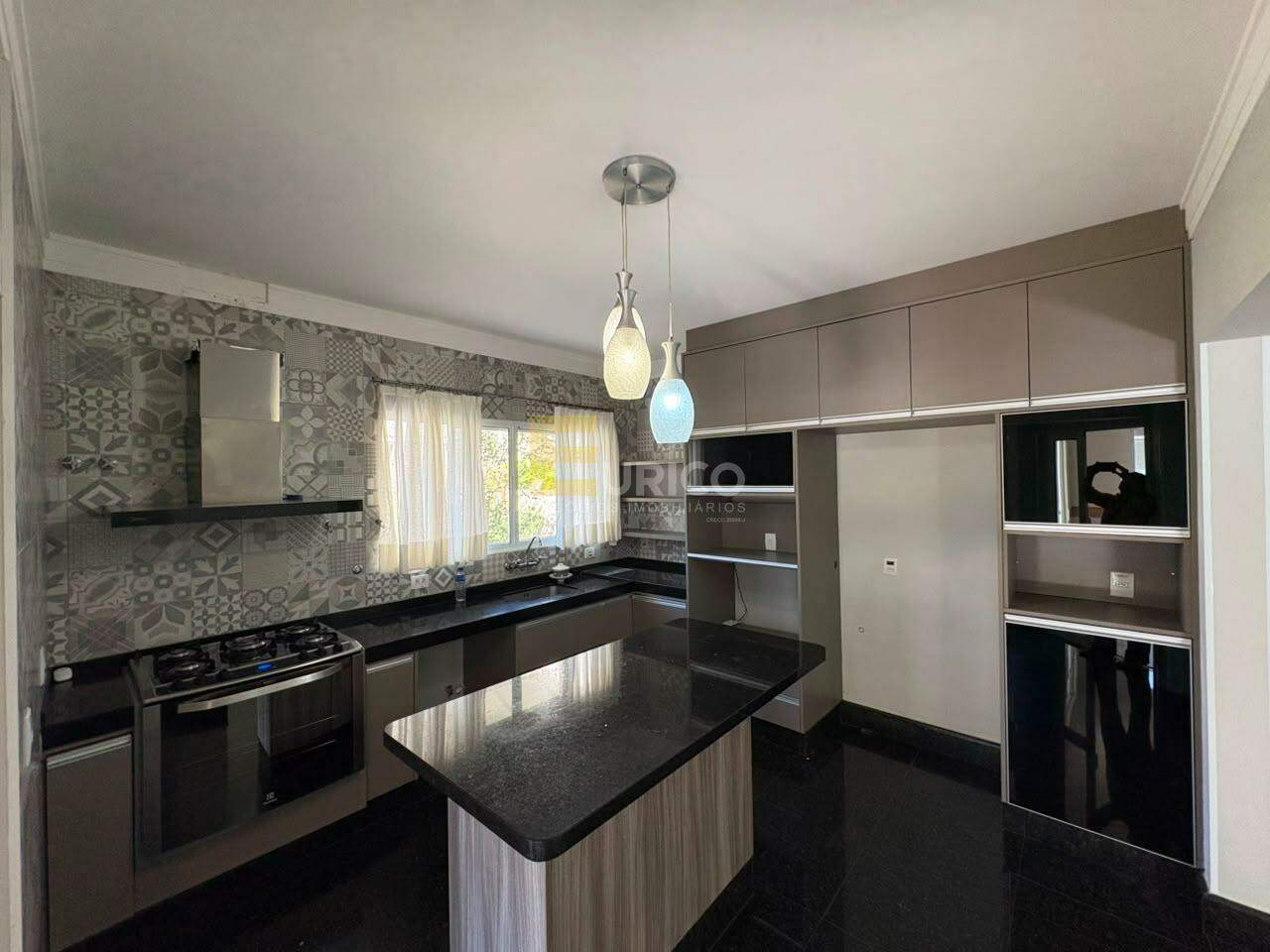 Casa em condomínio para aluguel no Cachoeira em Vinhedo/SP: COZINHA