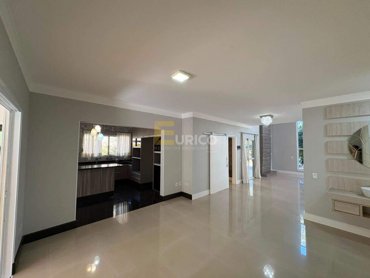 Casa em condomínio para aluguel no Cachoeira em Vinhedo/SP: SALA DE JANTAR