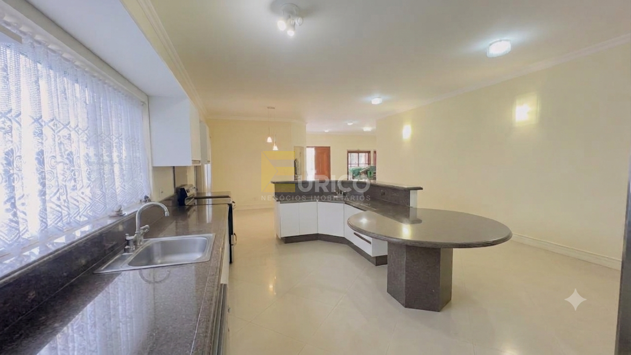 Casa em condomínio à venda no Condomínio Residencial Terras do Caribe em Valinhos/SP: