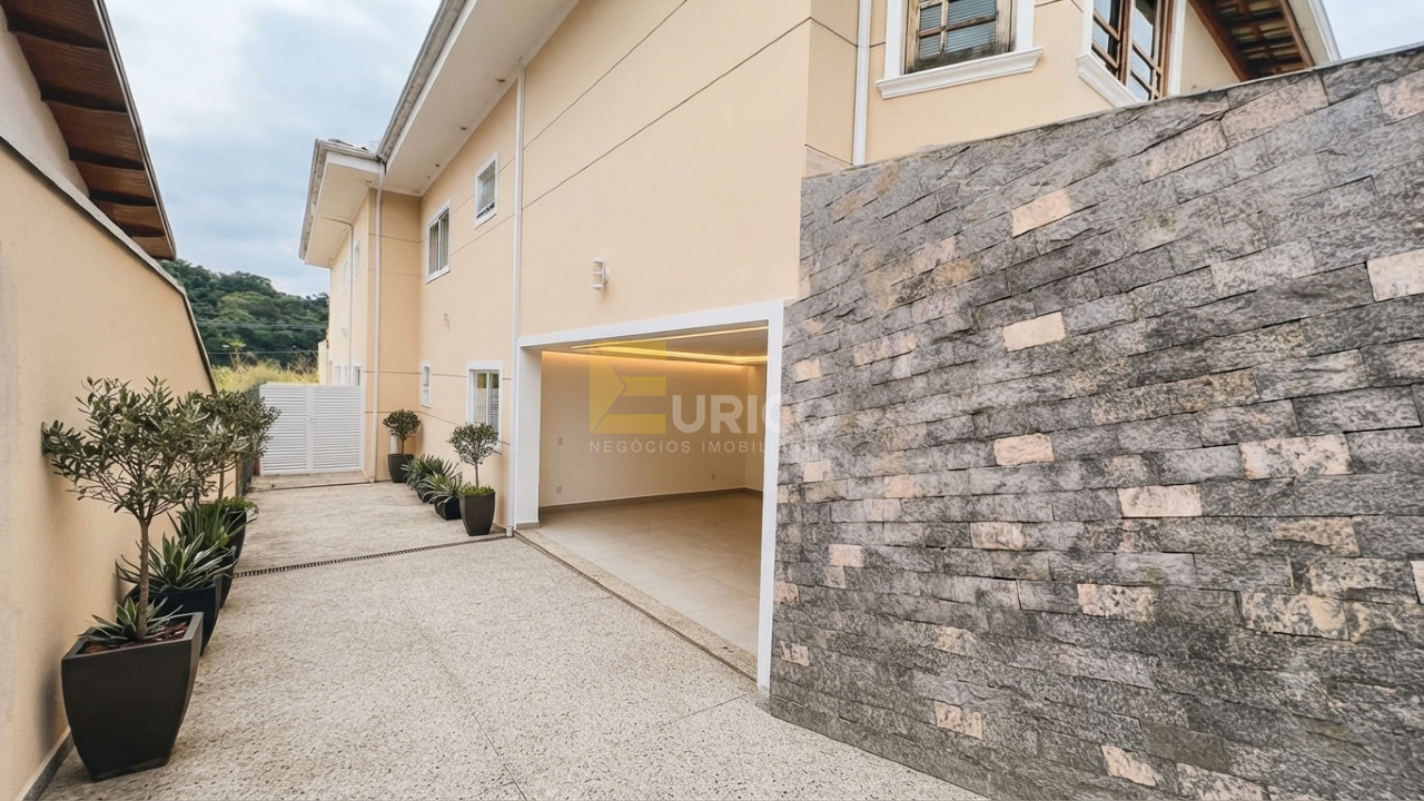 Casa em condomínio à venda no Condomínio Residencial Terras do Caribe em Valinhos/SP: