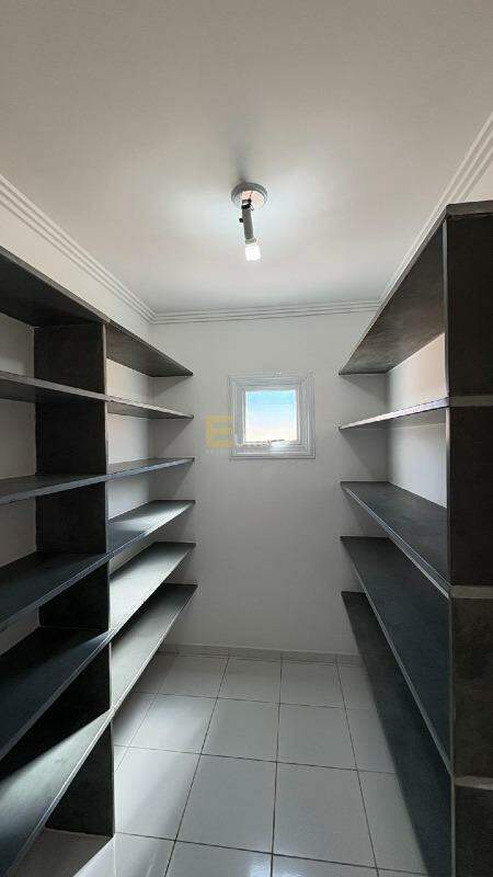 Casa em condomínio para aluguel no Santa Rosa em Vinhedo/SP: 