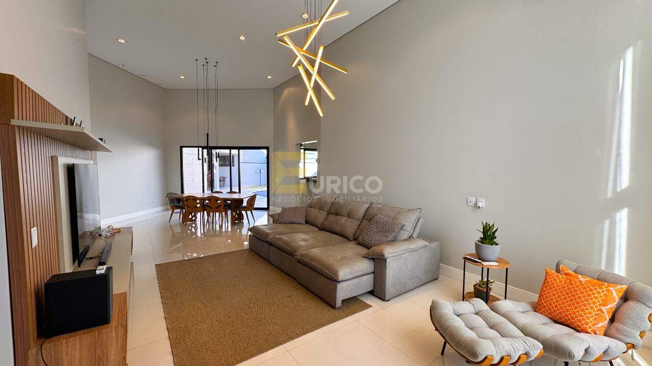 Casa em condomínio à venda no Condomínio Via Castelli em Louveira/SP: 