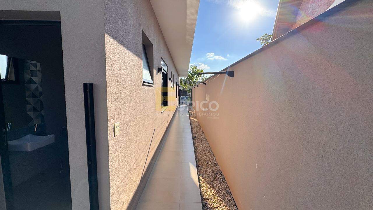 Casa em condomínio à venda no Condomínio Via Castelli em Louveira/SP: 