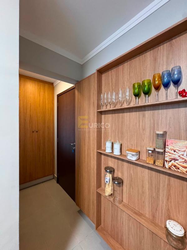 Apartamento à venda no VILA EMBARÉ em Valinhos/SP: Entrada