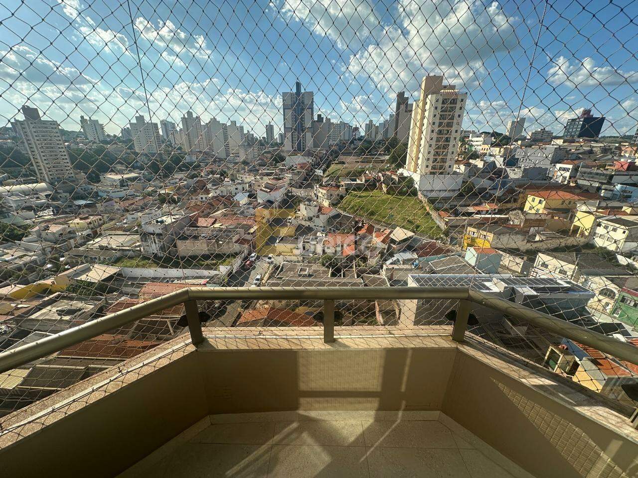 Apartamento à venda no Edifício Conde de Monsanto em Jundiaí/SP: 