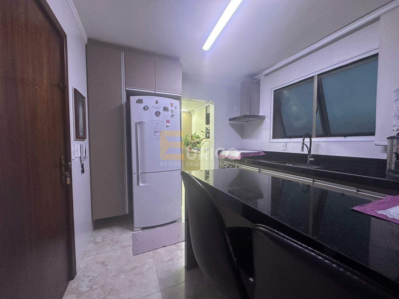 Apartamento à venda no Edifício Conde de Monsanto em Jundiaí/SP: