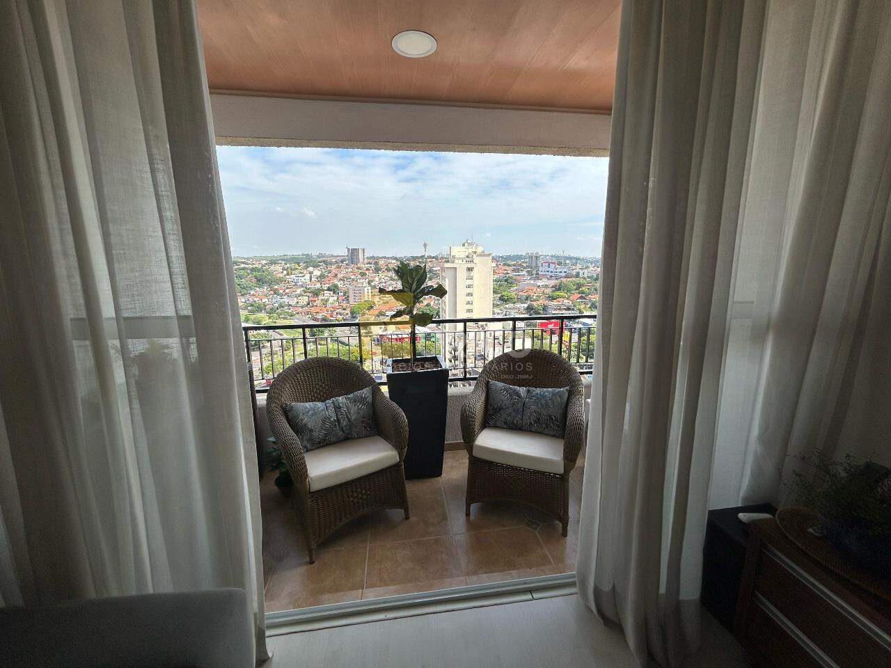 Apartamento à venda no Condomínio Edifício Ilha Di Capri em Valinhos/SP: